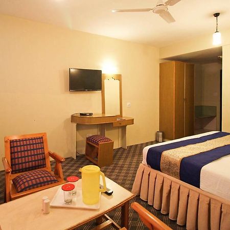 Hotel Welcome Residency Srīnagar Eksteriør bilde