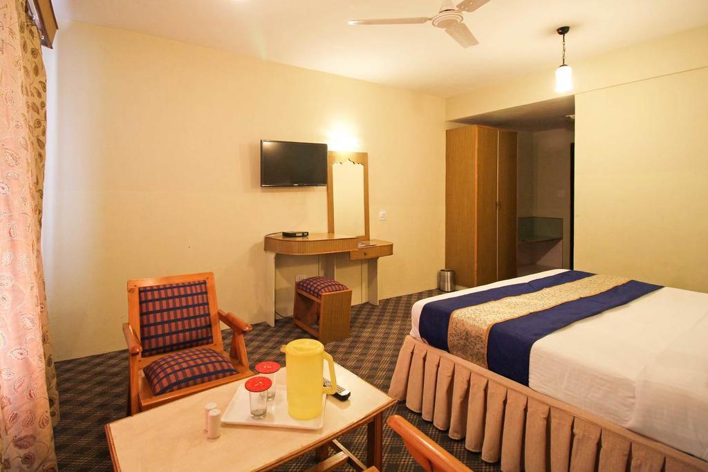 Hotel Welcome Residency Srīnagar Eksteriør bilde